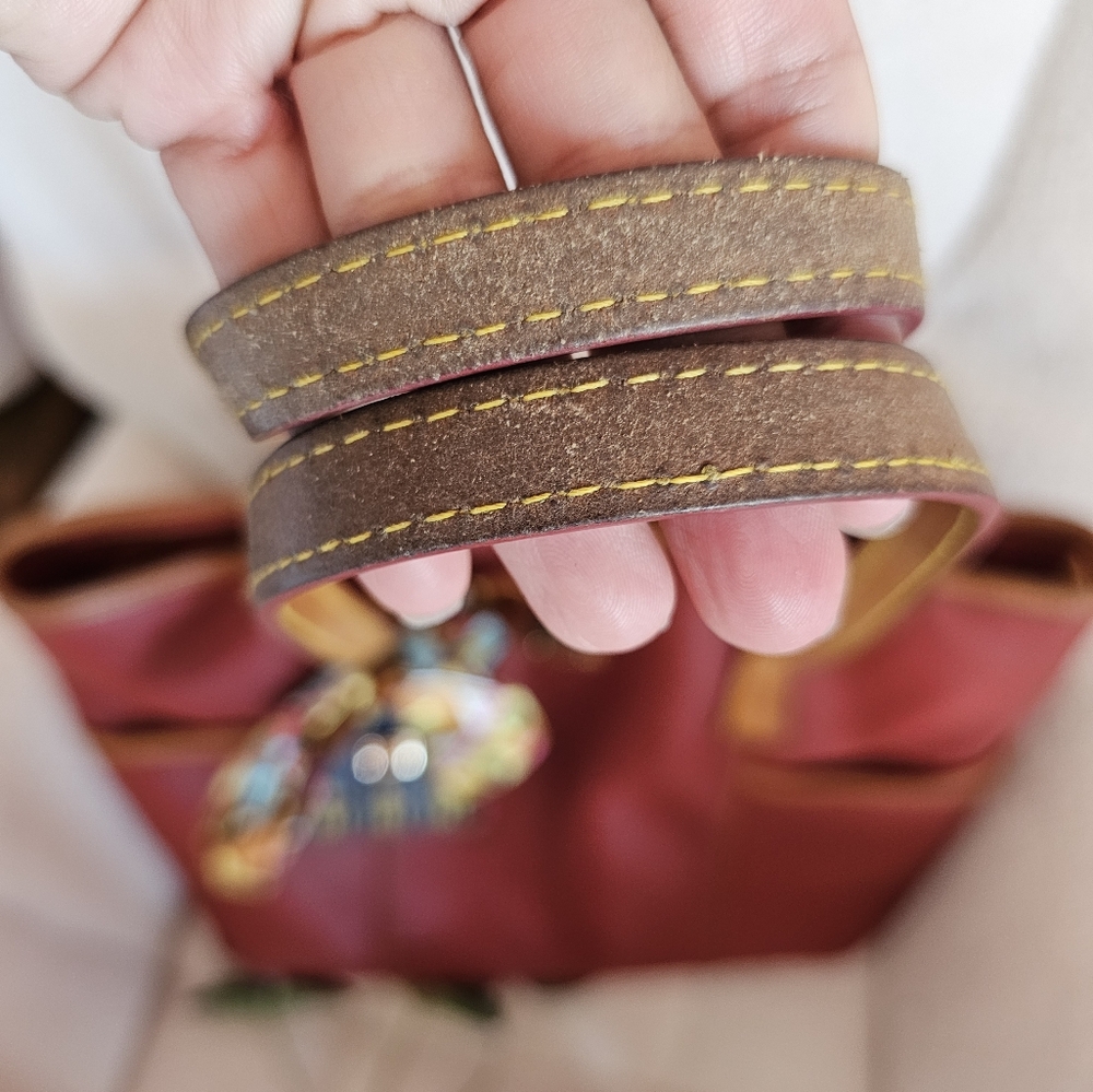 Dooney & Bourke Tote Bag - Picture 4 of 11